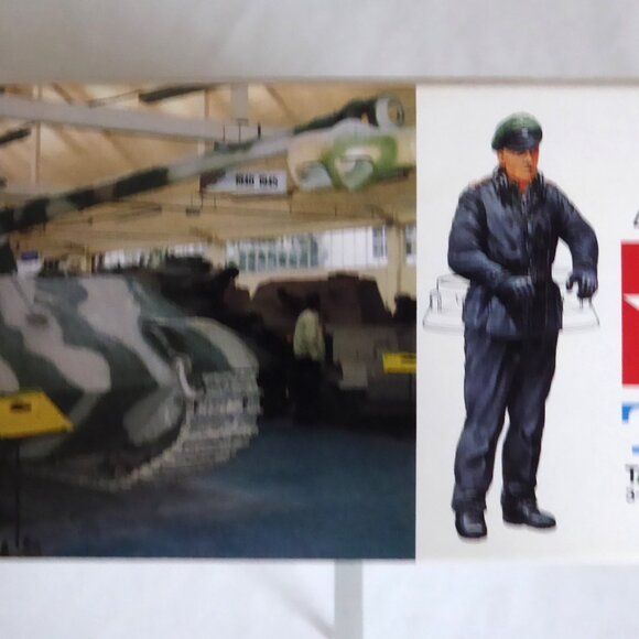 Amazon.com: Tamiya America, Inc 1/35 German King Tiger  TAMIYA JAPAN WWII GERMAN KING TIGER TANK MODEL & FIGURE SETS 1/35 SCALE (NEW)